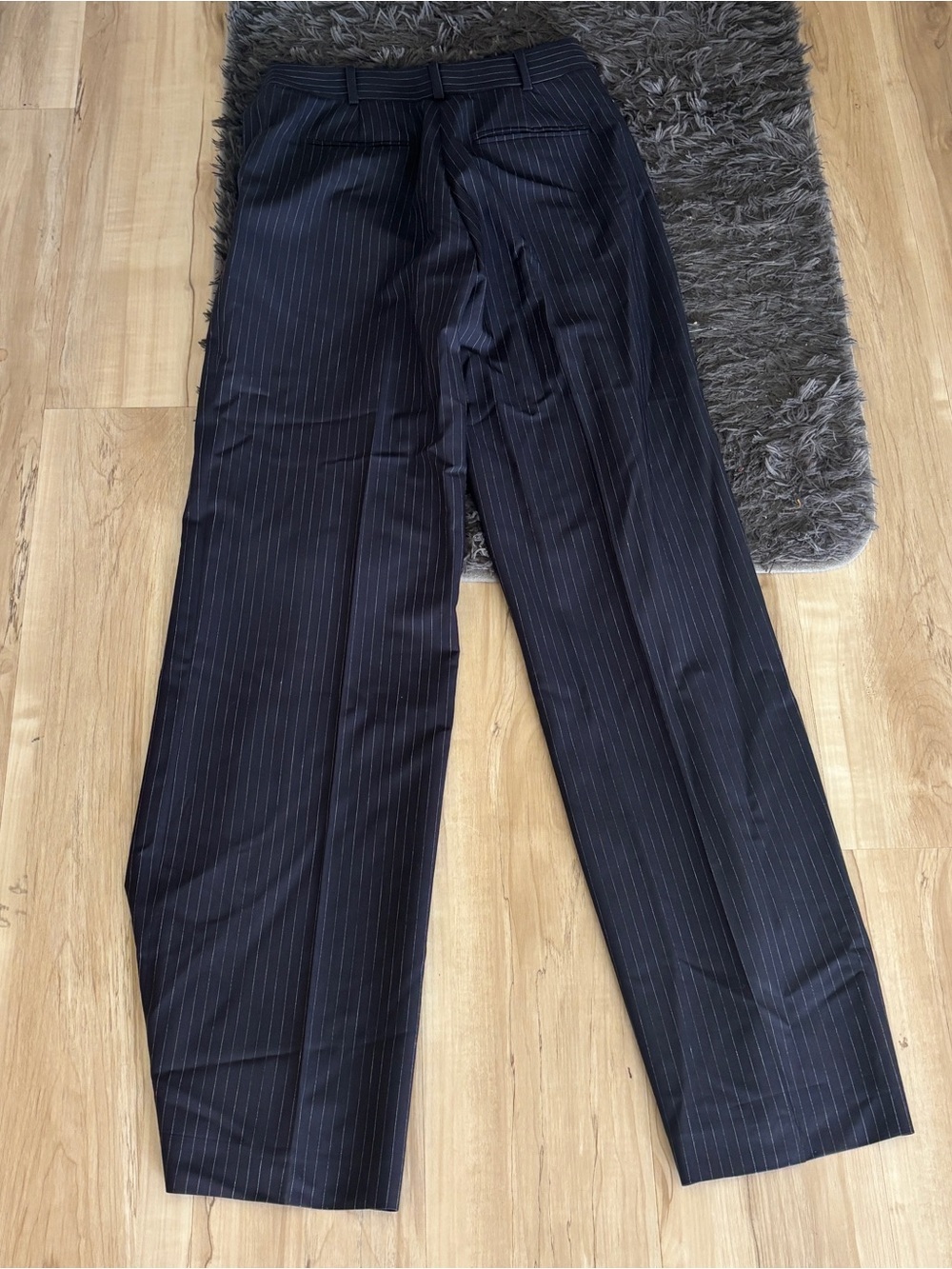 FRAME relaxed trouser in Navy Multi Mid Rise Wide Leg - Picture 8 of 8